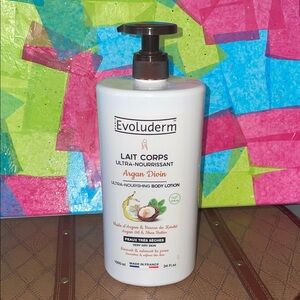 Ultra-Nourishing Body Lotion — White